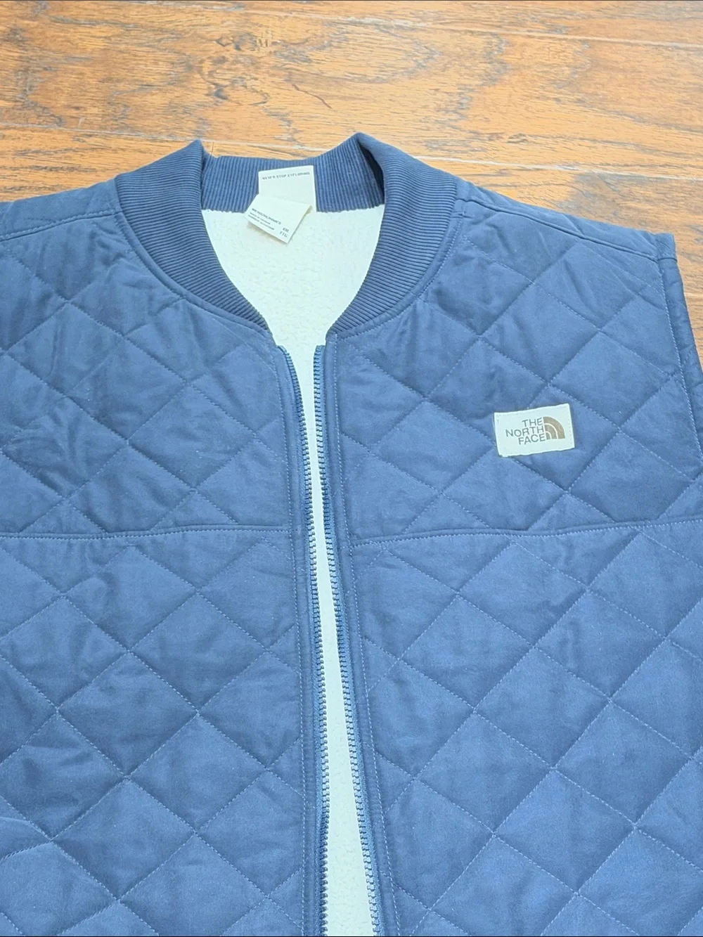 The North Face Men's Navy Diamond-Quilted Vest